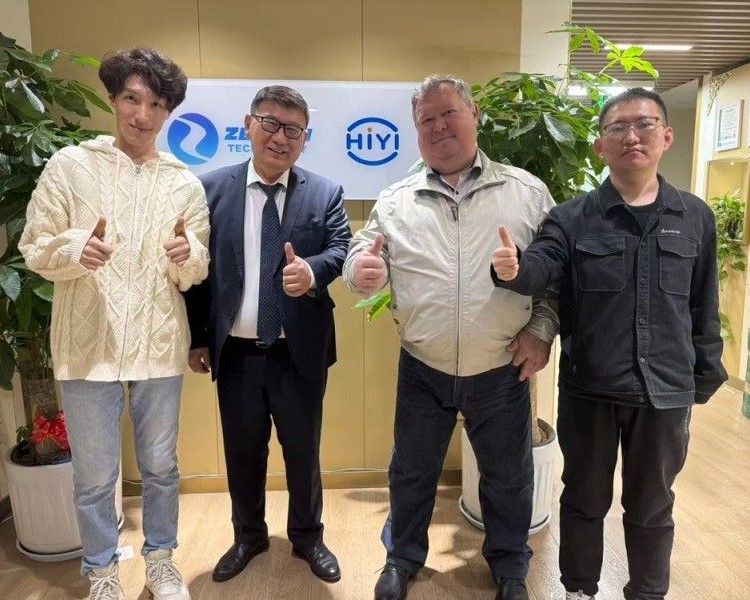 Bei der Expansion in den zentralasiatischen Markt besuchten kasachische Kunden Zetron Technology, um eine neue Zukunft für die Gassicherheit zu erkunden